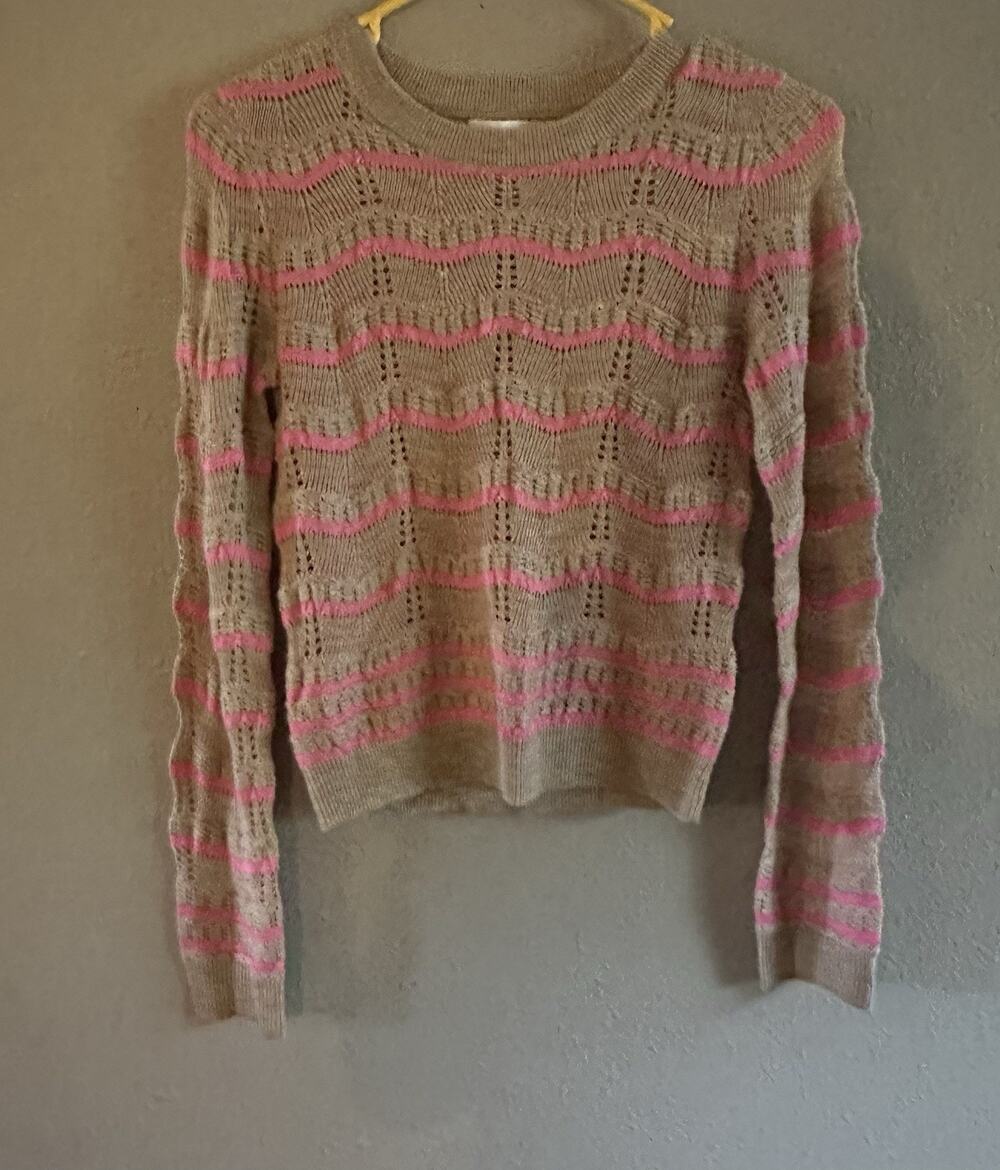 heartloom sweater Size XS
